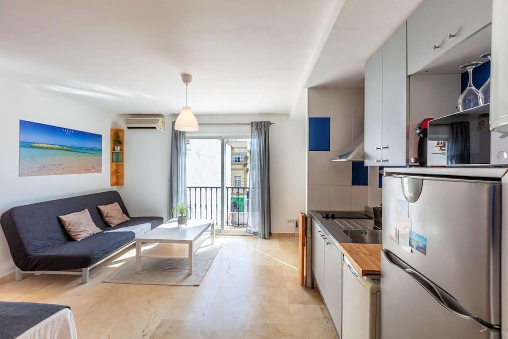 Apartamento En La Calle Principal Con Solarium. Tarifa Buitenkant foto